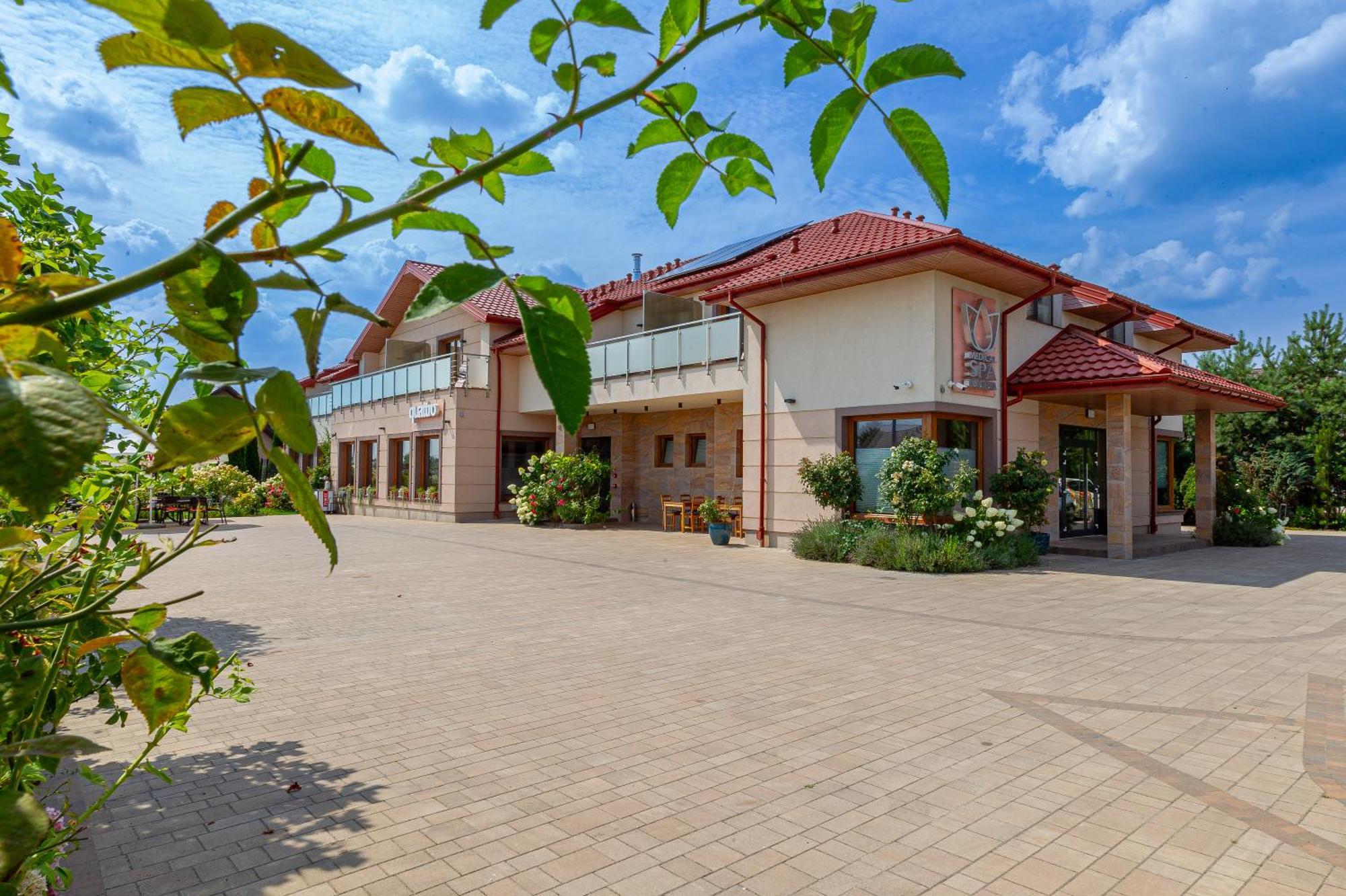 Medical Spa Kwiatowa Łęczyca المظهر الخارجي الصورة